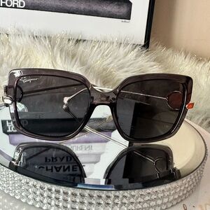 BRAND NEW FERRAGAMO
55MM Square Sunglasses